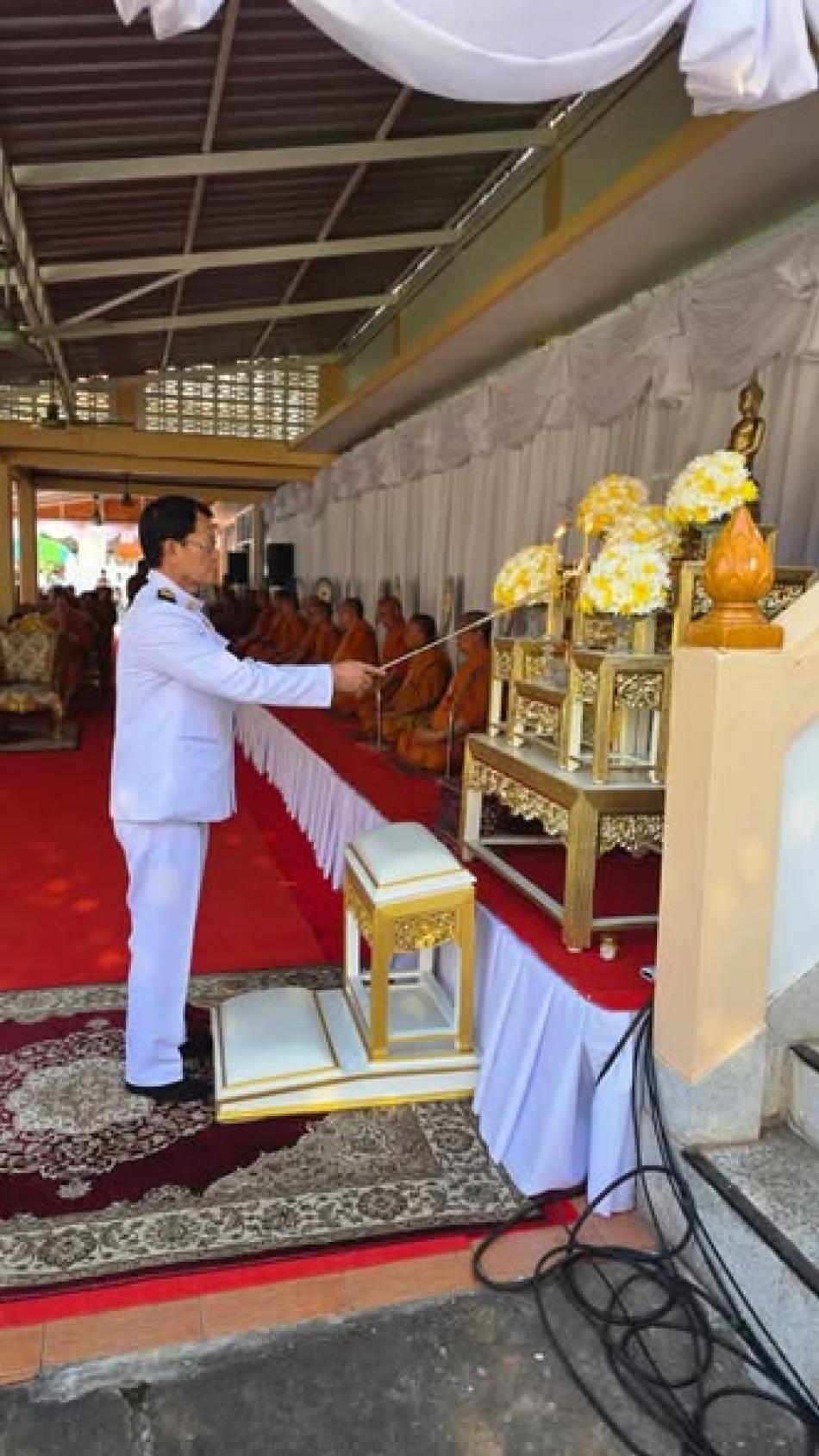 นายถนอม​ สมผล​ นายกเทศมนตรีตำบลงิ้วด่อน​ พร้อมคณะผู้บริหาร​ สมาชิกสภาเทศบาลตำบลงิ้วด่อน พนักงานเทศบาลและพนักงานจ้างเทศบาลตำบลงิ้วด่อน ร่วมพิธีพระราชทานเพลิงศพพระครูสุตปัญญาคุณ (พระมหาทองสุข ปัญญาวชิโร น.ธ.เอก,ปธ.3) อดีตเจ้าอาวาสวัดกกกอกใหม่