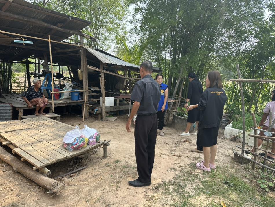 มอบถุงบรรเทาทุกข์ มูลนิธิธรรมนัสพรหมเผ่า โดยได้รับการสนับสนุนจากท่าน สส.สิรภพ  สมผล