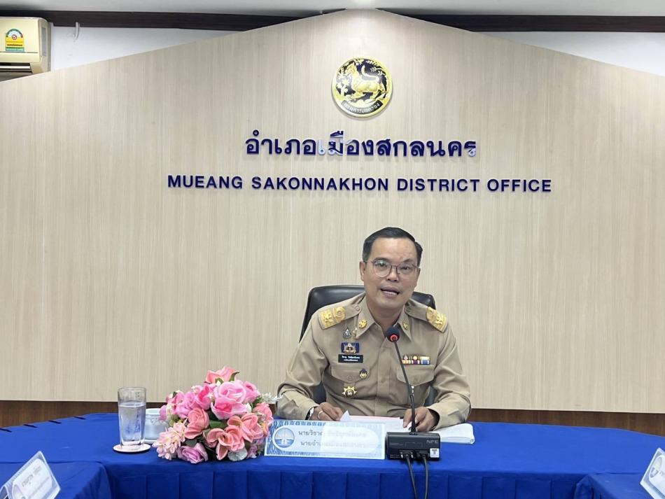 นายถนอม​ สมผล​ นายกเทศมนตรี​ตำบลงิ้วด่อน มอบหมายให้พันตรีระเวียง​ ฤทธิธรรม​ รองนายกเทศมนตรีตำบลงิ้วด่อน​เข้าร่วมประชุมประจำเดือนหัวหน้าส่วนราชการและผู้บริหารองค์กรปกครองส่วนท้องถิ่น​ ประจำเดือน เมษายน​ 2569